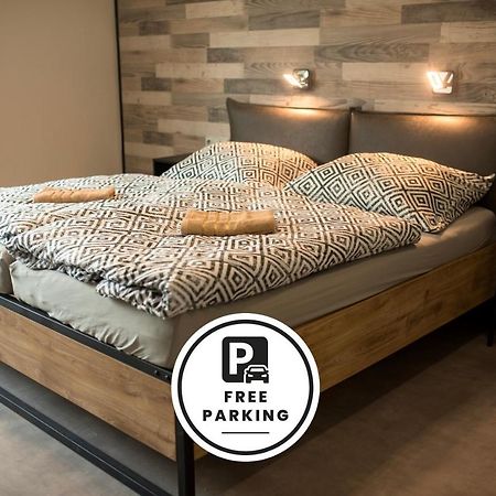 Penzion Moon Ostrava Luaran gambar
